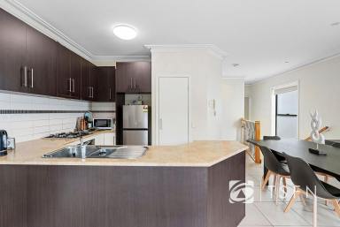 House For Sale - VIC - Bendigo - 3550 - Fully Furnished and achieving a great return approx. 6.40%  (Image 2)