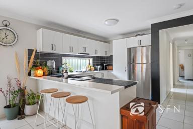 House For Sale - VIC - Ascot - 3551 - When the stars align  (Image 2)