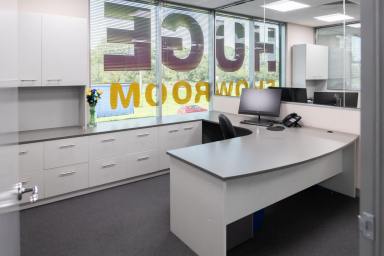 Office(s) For Lease - VIC - Lynbrook - 3975 - Prime Office Space Available for Sublease in Prestigious Building  (Image 2)