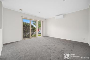 House For Sale - VIC - Berwick - 3806 - Perfect Start or Investment in Berwick  (Image 2)