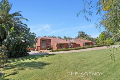 House For Sale - WA - Gooseberry Hill - 6076 - In A Class Of Its Own - With Access To National Park  (Image 2)