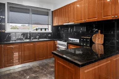 House For Lease - VIC - Lalor - 3075 - Beautiful 3 bedroom house in Lalor  (Image 2)