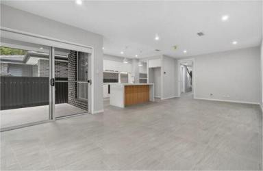 House Leased - NSW - Canada Bay - 2046 - Modern 4 Bedroom home with study (Image 2)