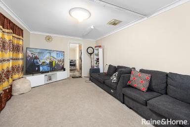 House For Sale - NSW - Mount Austin - 2650 - Dual Income Opportunity  (Image 2)
