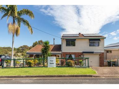 House For Sale - NSW - Coomba Park - 2428 - Home, Yacht, Mooring…. What a life!  (Image 2)