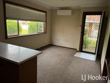 Unit Leased - NSW - Inverell - 2360 - Low Maintenance Unit on Albion Hill  (Image 2)