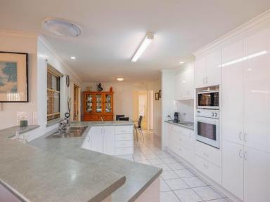 House For Sale - QLD - Southside - 4570 - Versatile Family Home with Pool, Views & Home Business Potential!  (Image 2)