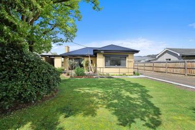 House For Sale - VIC - Trafalgar - 3824 - SO MUCH POTENTIAL  (Image 2)