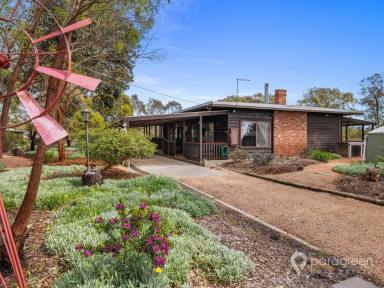 House For Sale - VIC - Port Welshpool - 3965 - PRIVATE OASIS IN PORT WELSHPOOL  (Image 2)