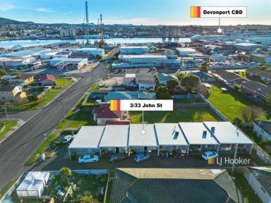 House For Sale - TAS - East Devonport - 7310 - Investment Opportunity with 7.6% Return  (Image 2)