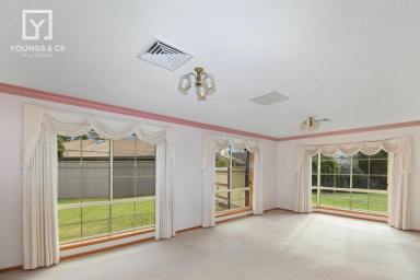 House For Sale - VIC - Tatura - 3616 - Quality Family Home in a Peaceful Court Location  (Image 2)