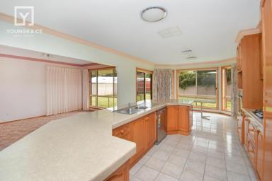 House For Sale - VIC - Tatura - 3616 - Quality Family Home in a Peaceful Court Location  (Image 2)