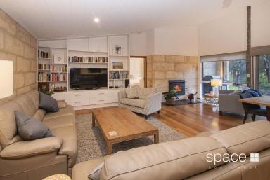 House For Sale - WA - Margaret River - 6285 - Impressive Residence  (Image 2)