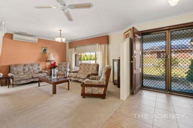 House For Sale - WA - Kardinya - 6163 - Quietly Placed For the Perfect Lifestyle  (Image 2)