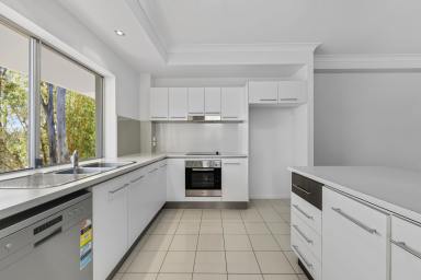 Apartment For Sale - QLD - Gaythorne - 4051 - Freshly Updated & Move-In Ready  (Image 2)