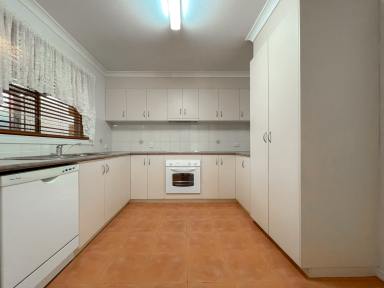 Unit For Lease - VIC - Swan Hill - 3585 - Charming two bedroom brick unit  (Image 2)