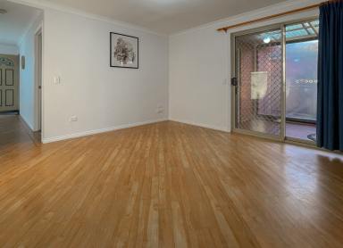 Unit For Lease - VIC - Swan Hill - 3585 - Charming two bedroom brick unit  (Image 2)