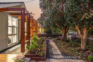 House For Sale - WA - Kalamunda - 6076 - Entertain in Style  (Image 2)