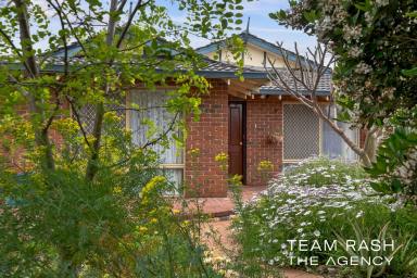 House For Sale - WA - Caversham - 6055 - 758 sqm Block !!! Backyard Potential  (Image 2)