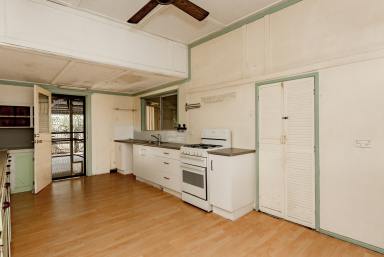 House For Sale - QLD - Bundaberg South - 4670 - 1012M2 MEDIUM DENSITY IN BUNDABERG SOUTH!  (Image 2)