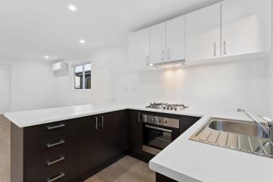 House For Lease - QLD - Park Ridge - 4125 - NEW HOME FOR RENT...NO BOND...NO CONTRACT... 40+ LIVING  (Image 2)
