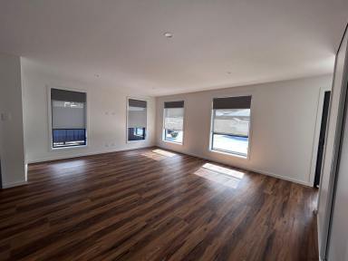 Townhouse For Lease - TAS - Deloraine - 7304 - Brand New 3 Bedroom Home!  (Image 2)