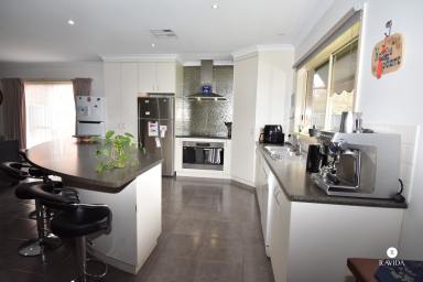 House For Sale - VIC - Oxley - 3678 - Modern Family Home in Prime Location  (Image 2)