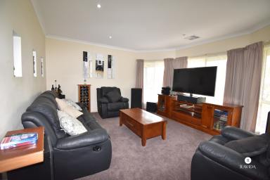 House For Sale - VIC - Oxley - 3678 - Modern Family Home in Prime Location  (Image 2)