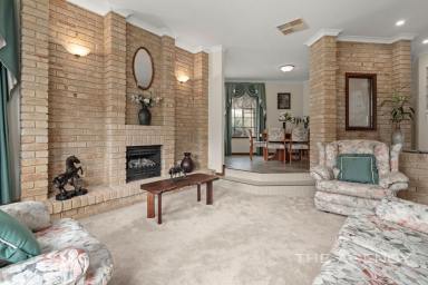 House For Sale - WA - Kardinya - 6163 - Position, Proximity and Perfection  (Image 2)