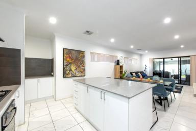House For Sale - WA - Queens Park - 6107 - Fully Featured, Green Title, Family Home just 9km From The Perth City.  (Image 2)
