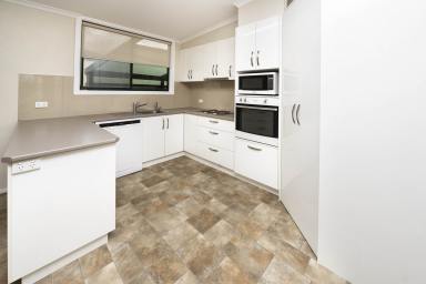House For Sale - VIC - Swan Hill - 3585 - Spacious Family Home with Modern Comforts and a Prime Location!!!  (Image 2)