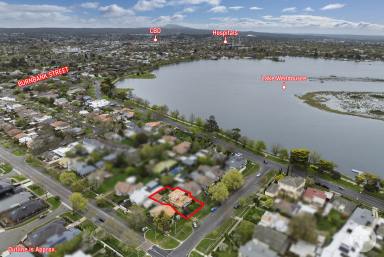 House For Sale - VIC - Lake Wendouree - 3350 - Art Deco Perfection By The Lake - Timeless Grandeur Meets Modern Family Living  (Image 2)