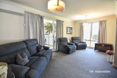 House For Sale - NSW - Inverell - 2360 - GREAT POTENTIAL, PRIME LOCATION  (Image 2)
