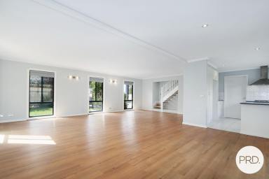 House For Lease - NSW - Lavington - 2641 - STANDALONE TOWNHOUSE WITH SECURE & PRIVATE YARD!  (Image 2)
