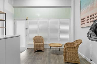 Retail For Lease - QLD - Toowoomba City - 4350 - Salon/Retail Space in the CBD  (Image 2)