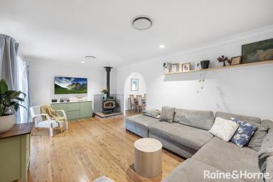 House For Sale - NSW - North Nowra - 2541 - Delightful Family Home - 740m2 Block  (Image 2)