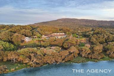 House For Sale - WA - Ocean Beach - 6333 - Unique Waterfront Property  (Image 2)