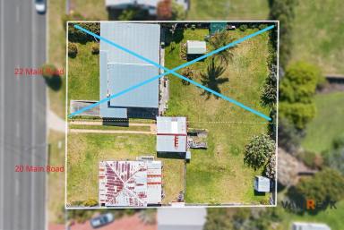 House For Sale - VIC - Paynesville - 3880 - Development Potential 250 metres from Paynesville Waterfront (Image 2)
