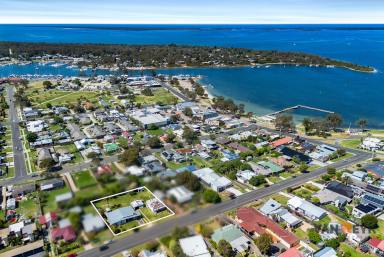House For Sale - VIC - Paynesville - 3880 - Development Potential 250 metres from Paynesville Waterfront  (Image 2)
