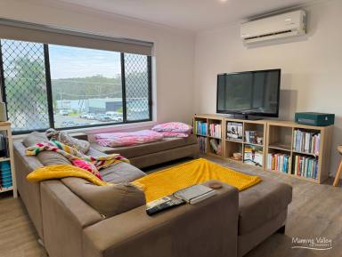 Unit For Lease - NSW - Wallabi Point - 2430 - Spacious Modern Unit  (Image 2)