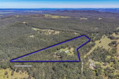 House For Sale - NSW - Girvan - 2425 - 15 ACRES AND A STUNNING FAMILY HOME TO MATCH!  (Image 2)