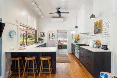 Mixed Farming For Sale - QLD - Hirstglen - 4359 - "Torwoodlea" Circa 1910  (Image 2)