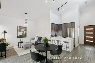 House For Sale - WA - Hamilton Hill - 6163 - Where Light Meets Style  (Image 2)
