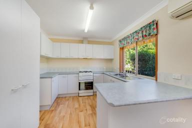 Townhouse For Sale - QLD - Maleny - 4552 - First Home, Downsizing or Investors!
Unbelieveable 3 bed Value in Maleny  (Image 2)