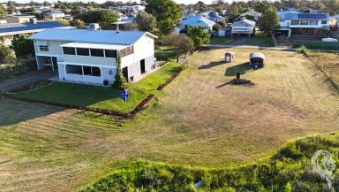 House For Sale - NSW - Narrabri - 2390 - ENTERTAIN WITH THE BEST VIEW IN TOWN  (Image 2)