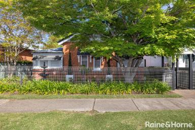 House For Sale - NSW - Turvey Park - 2650 - A True Turvey Park Charmer  (Image 2)