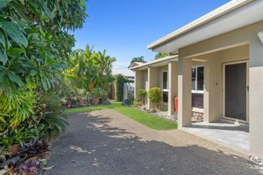 House Leased - QLD - Palm Cove - 4879 - Palm Cove Residence 5-minute walk to the beach  (Image 2)