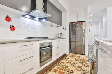 House For Lease - VIC - Mildura - 3500 - Beautiful Home  (Image 2)