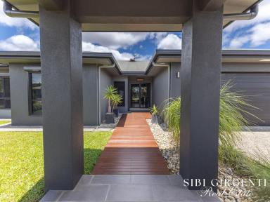 House For Sale - QLD - Mareeba - 4880 - IMPECCABLE FAMILY HOME IN DESIRABLE NEIGHBORHOOD  (Image 2)