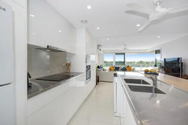 Unit For Sale - QLD - Innisfail - 4860 - Top-Floor Riverside Apartment with Stunning Views - Unit 18, Rivergrande (Image 2)